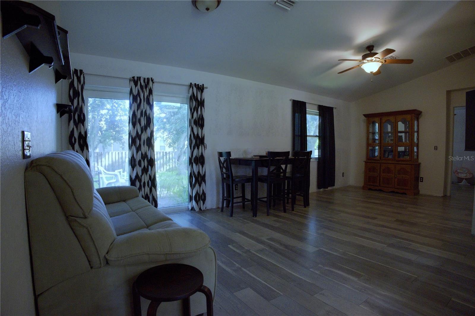 4621 Eldron Property Photo 7