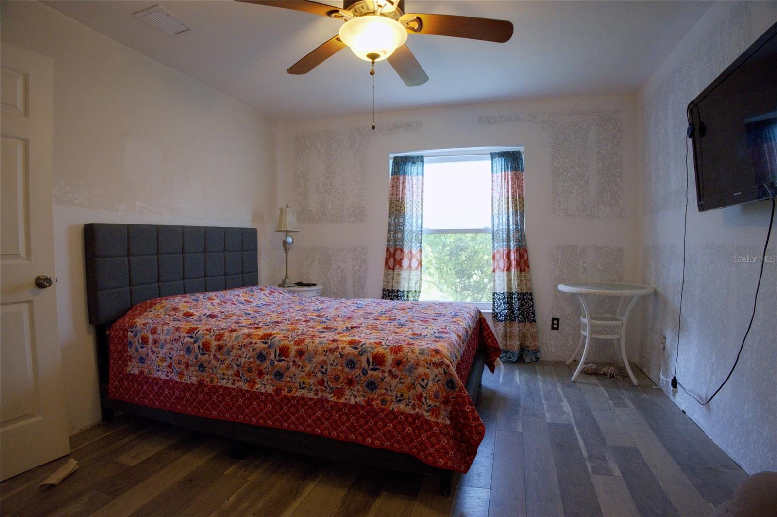 4621 Eldron Property Photo 9