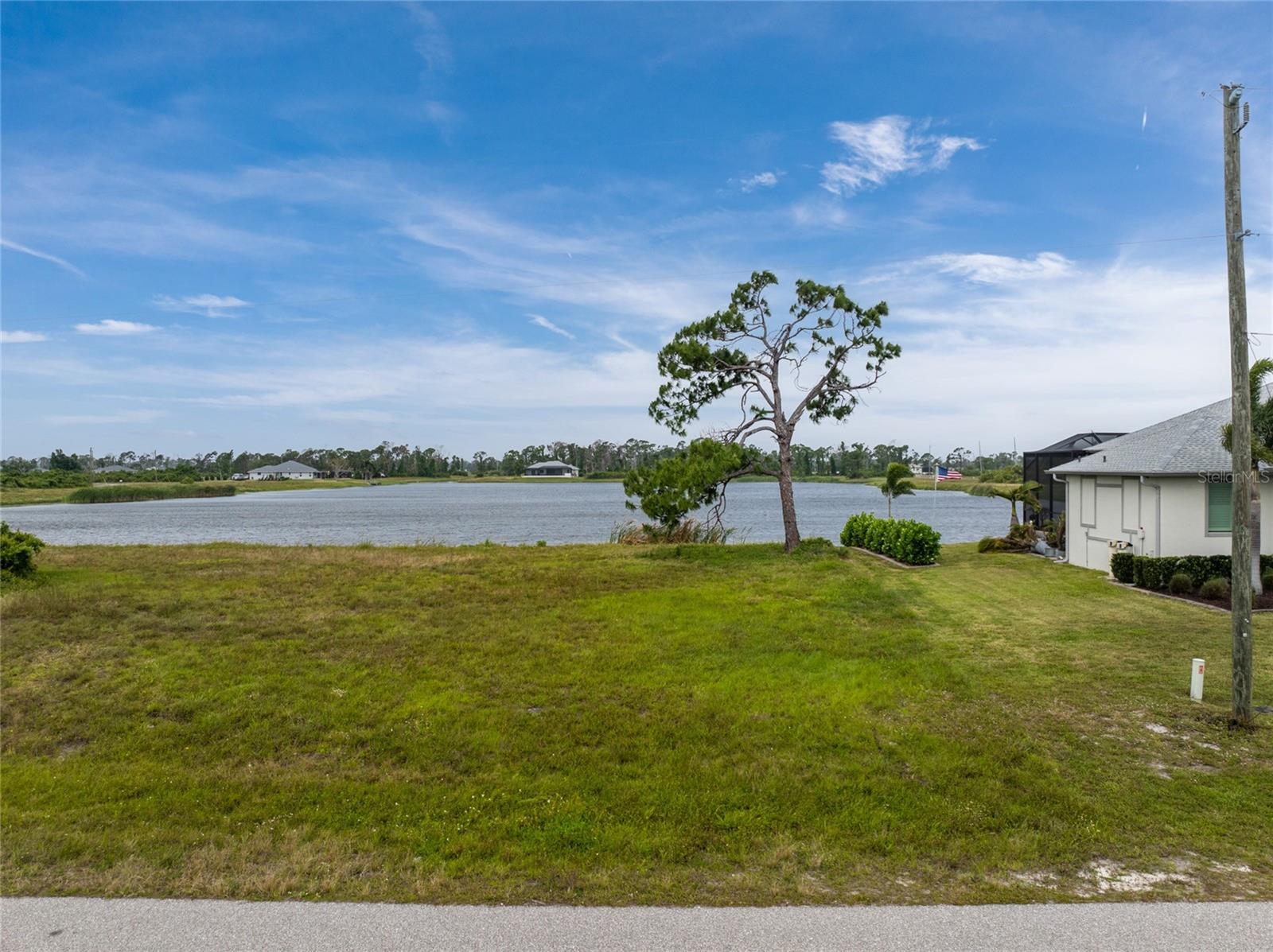 70 Brig Cir E Property Photo 4