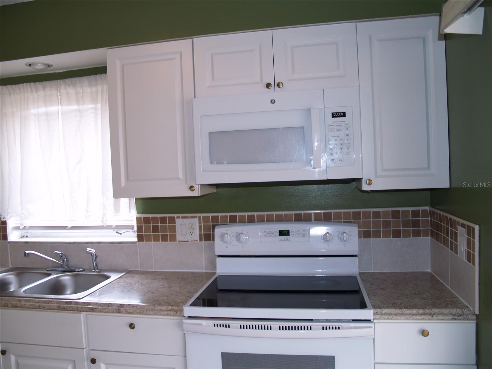 21306 Stillwater Ave Property Photo 7