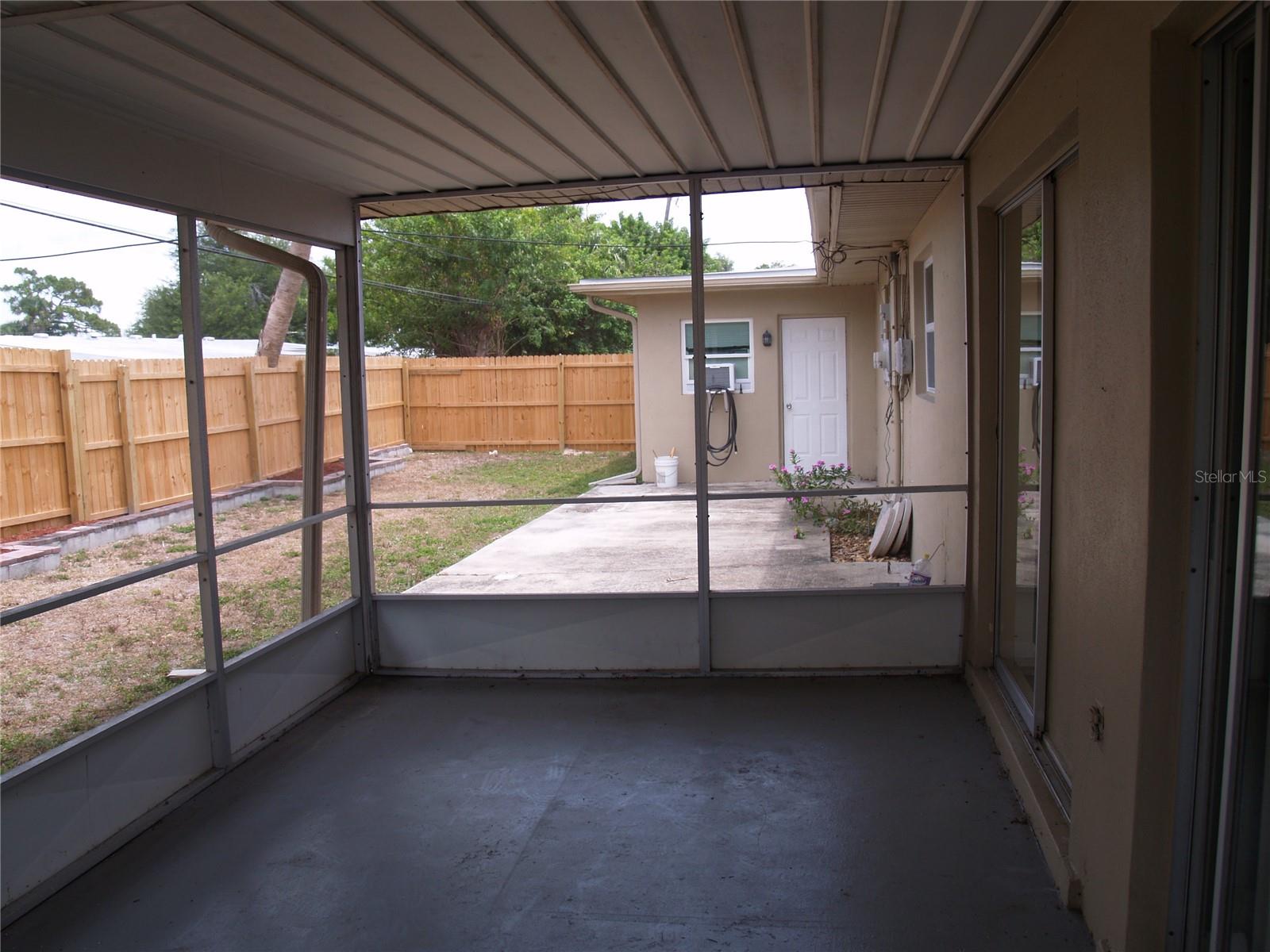 21306 Stillwater Ave Property Photo 9