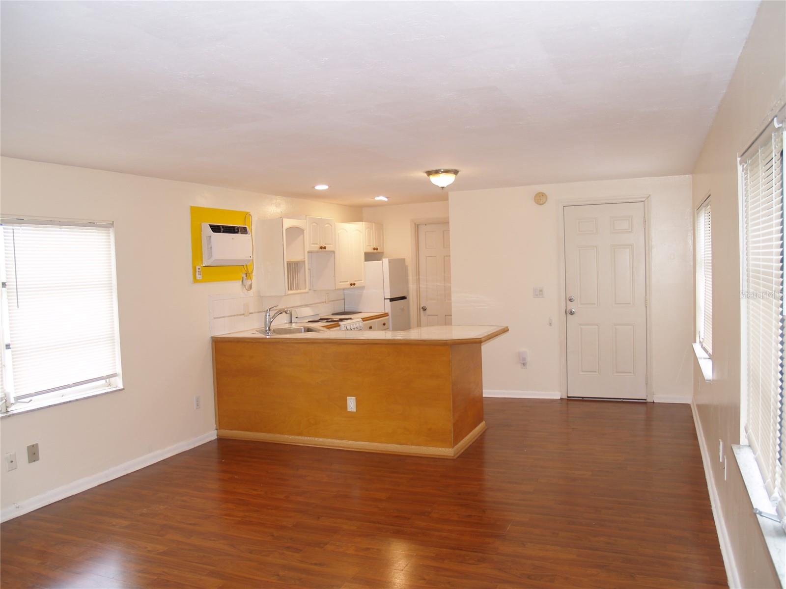 21306 Stillwater Ave Property Photo 46