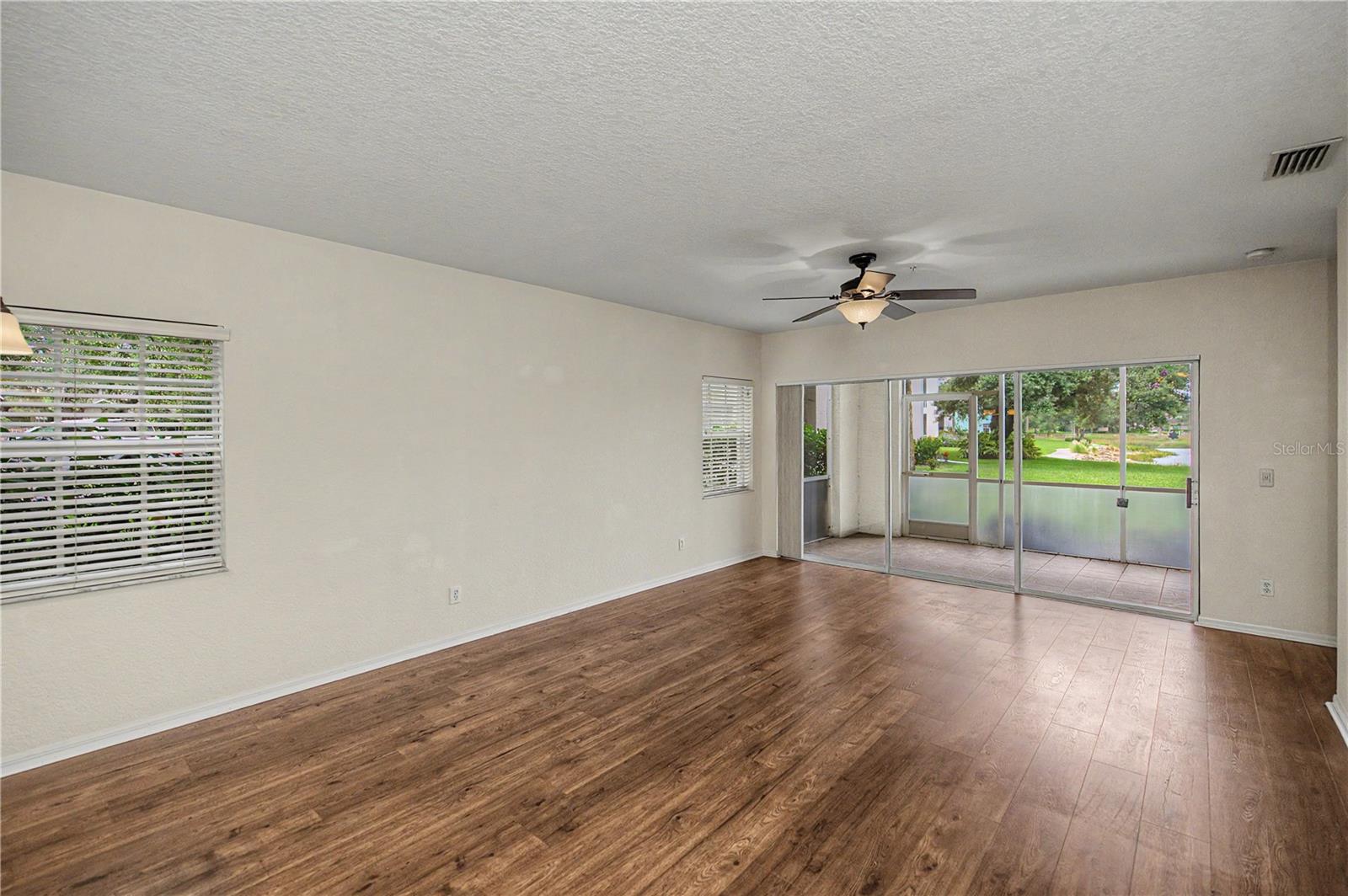 19355 Water Oak Dr #101 Property Photo 11