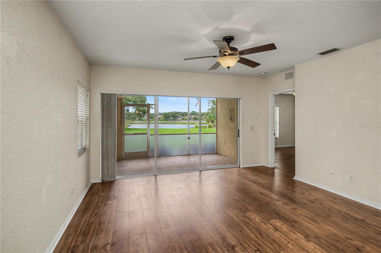 19355 Water Oak Dr #101 Property Photo 16