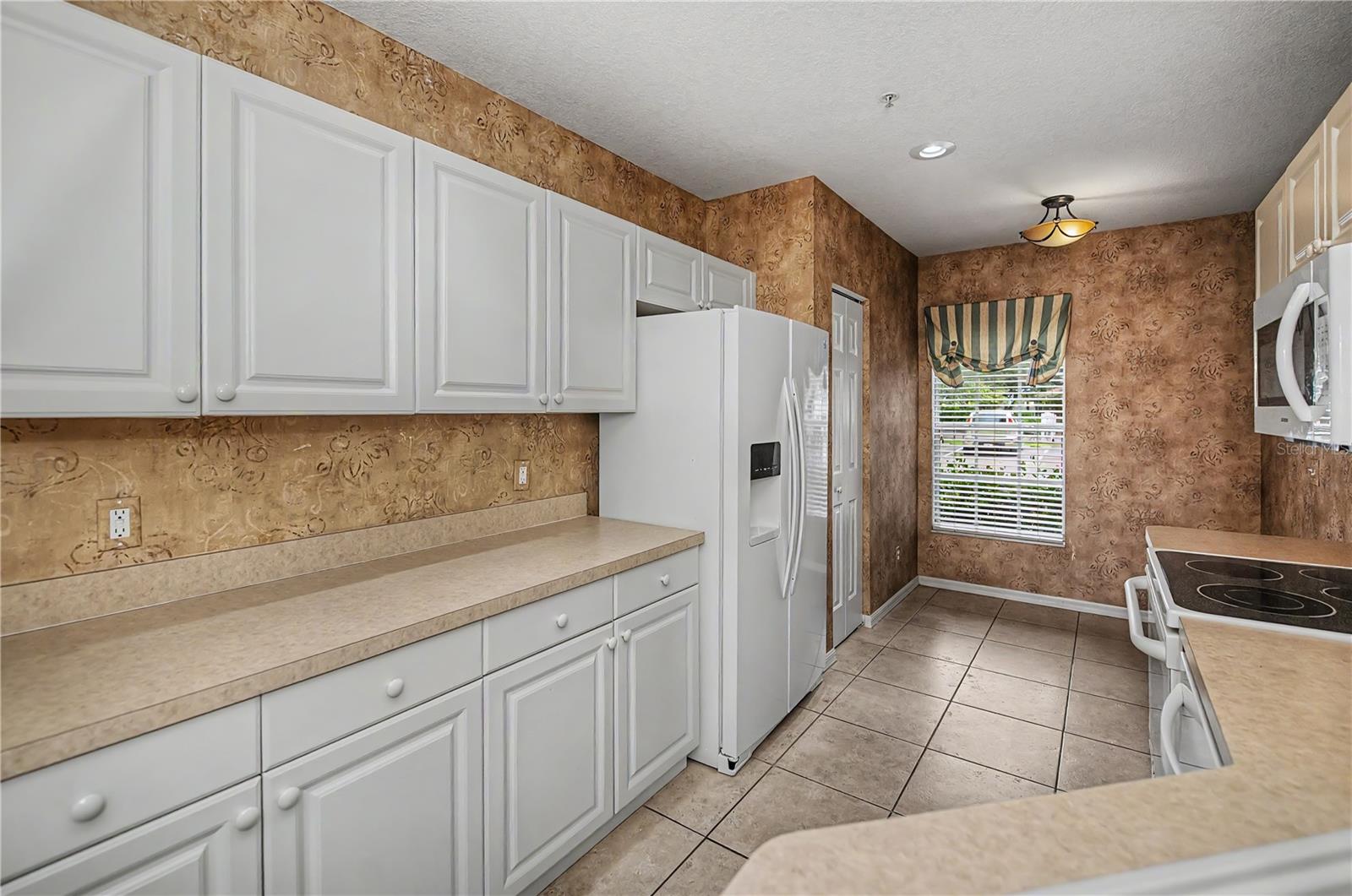 19355 Water Oak Dr #101 Property Photo 28