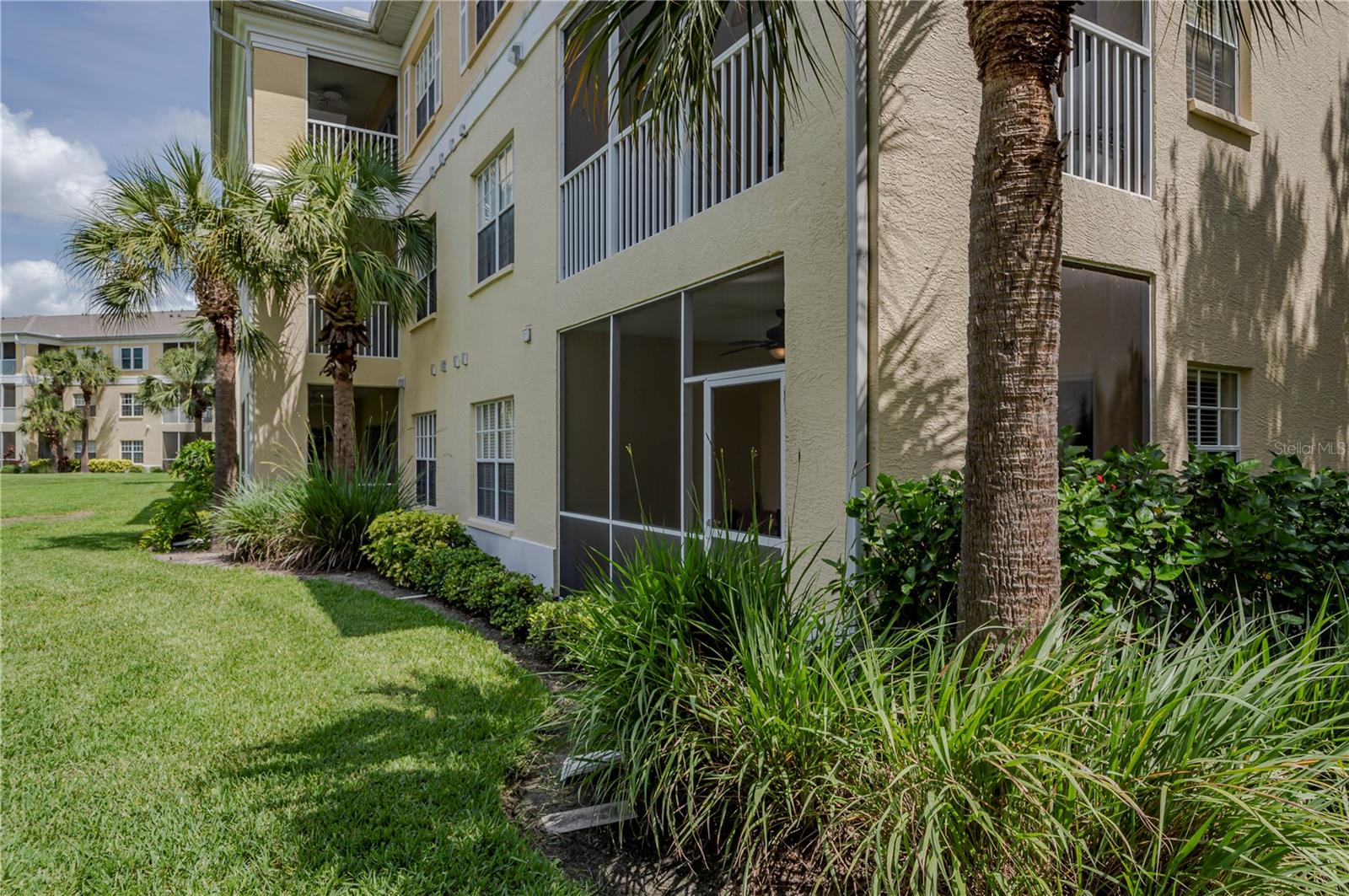 19355 Water Oak Dr #101 Property Photo 52