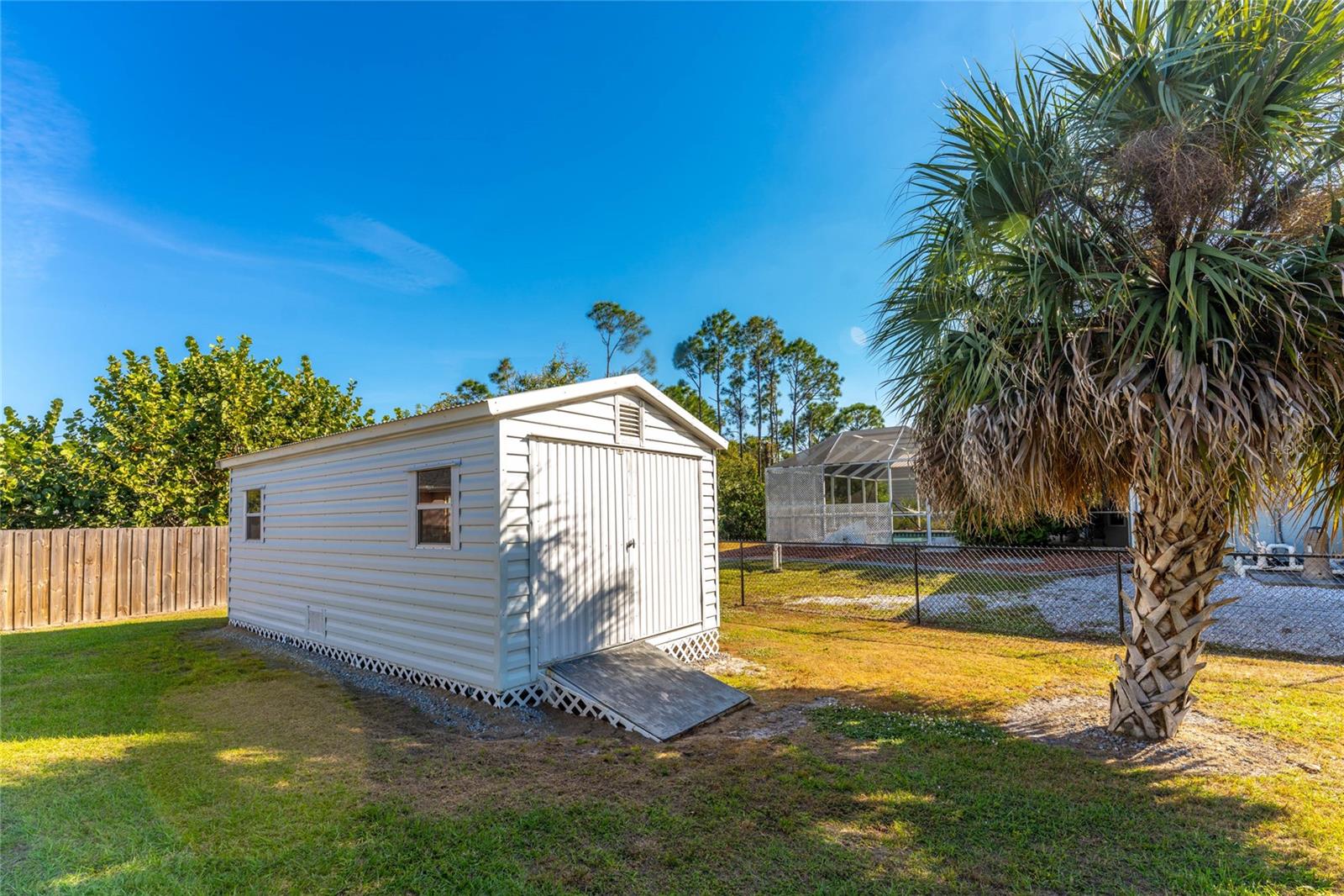 23387 Cedarton Ave Property Photo 49