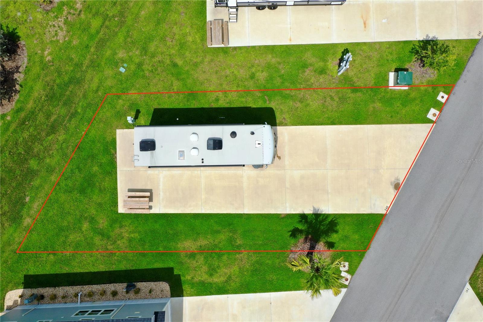 240 Horizon Rd Property Photo 3