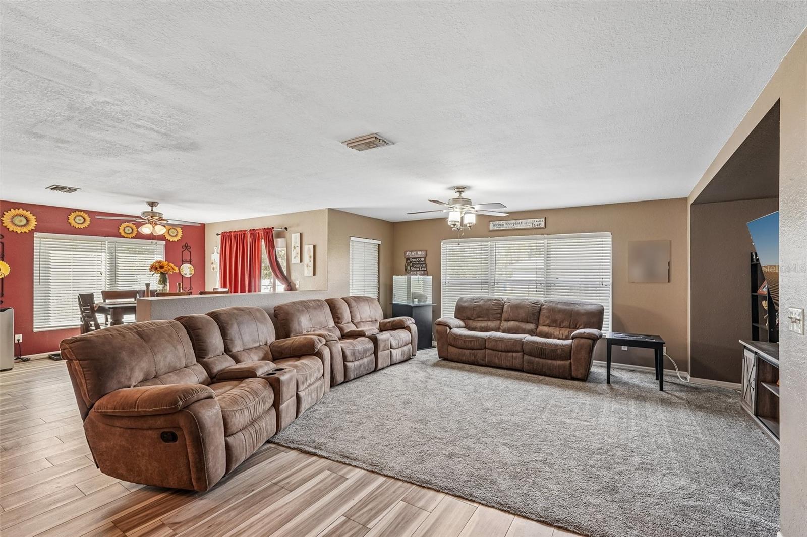 2279 Mistleto Ln Property Photo 2