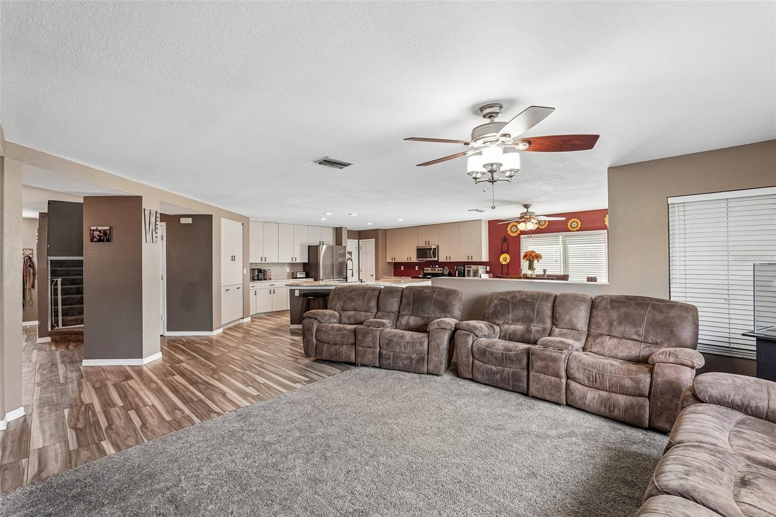2279 Mistleto Ln Property Photo 8