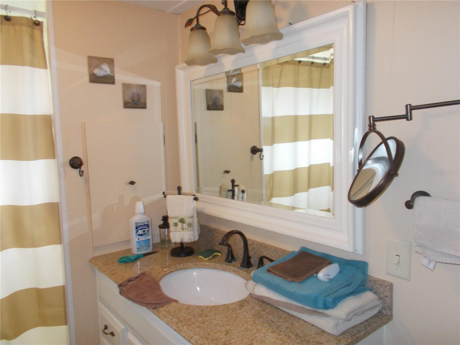 6427 Fleetwood Ct Property Photo 12
