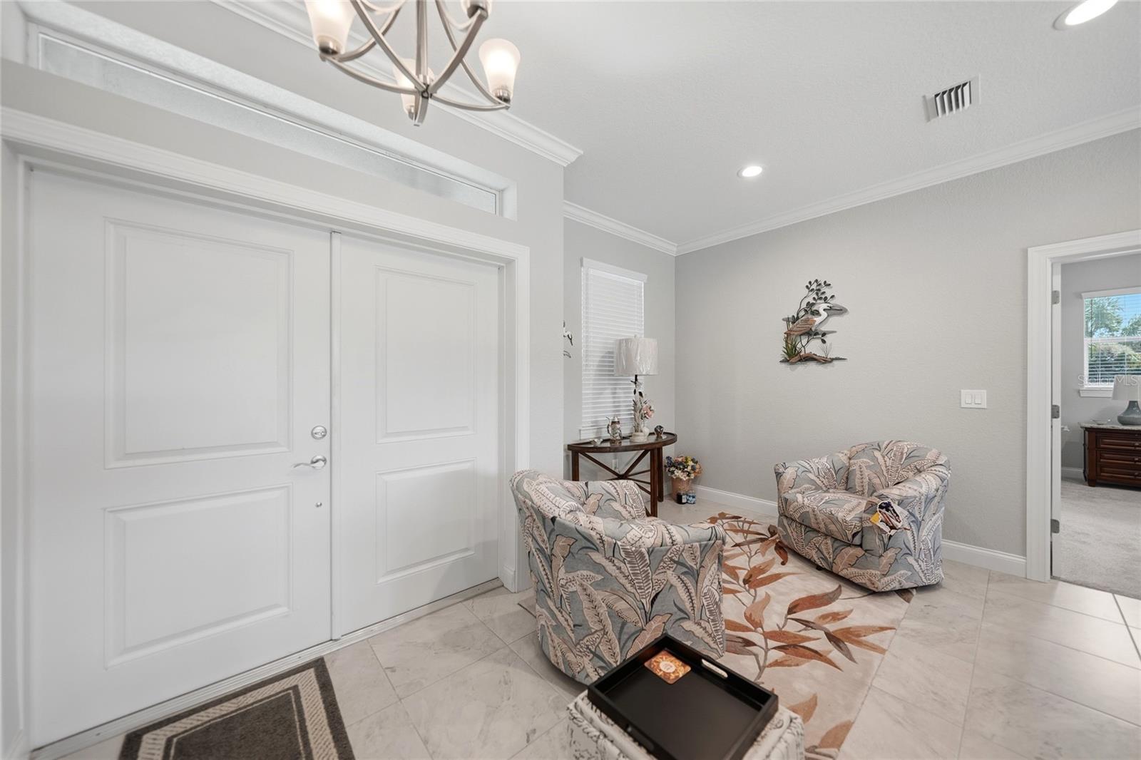 1182 Yorkshire St Property Photo 15