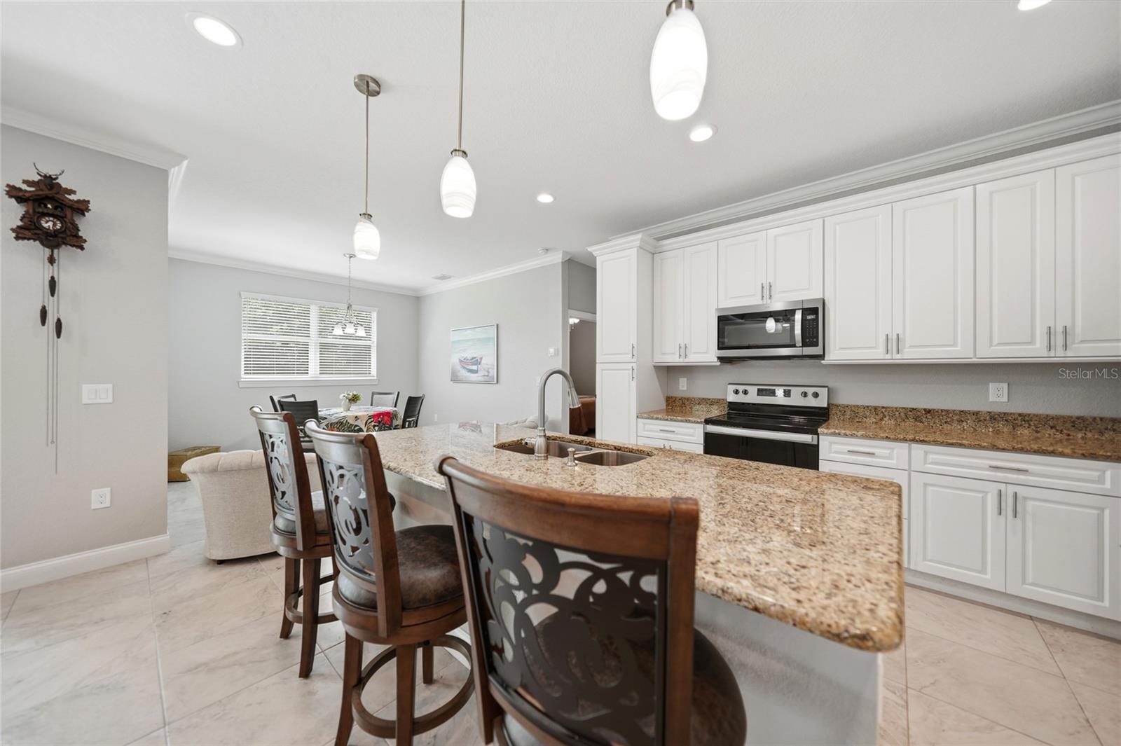 1182 Yorkshire St Property Photo 19