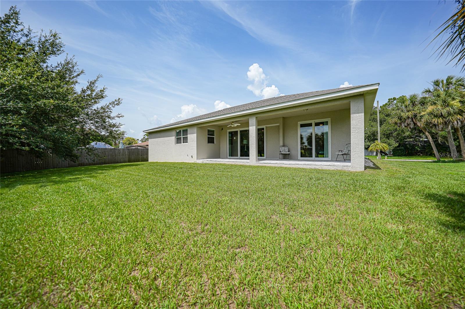1182 Yorkshire St Property Photo 37