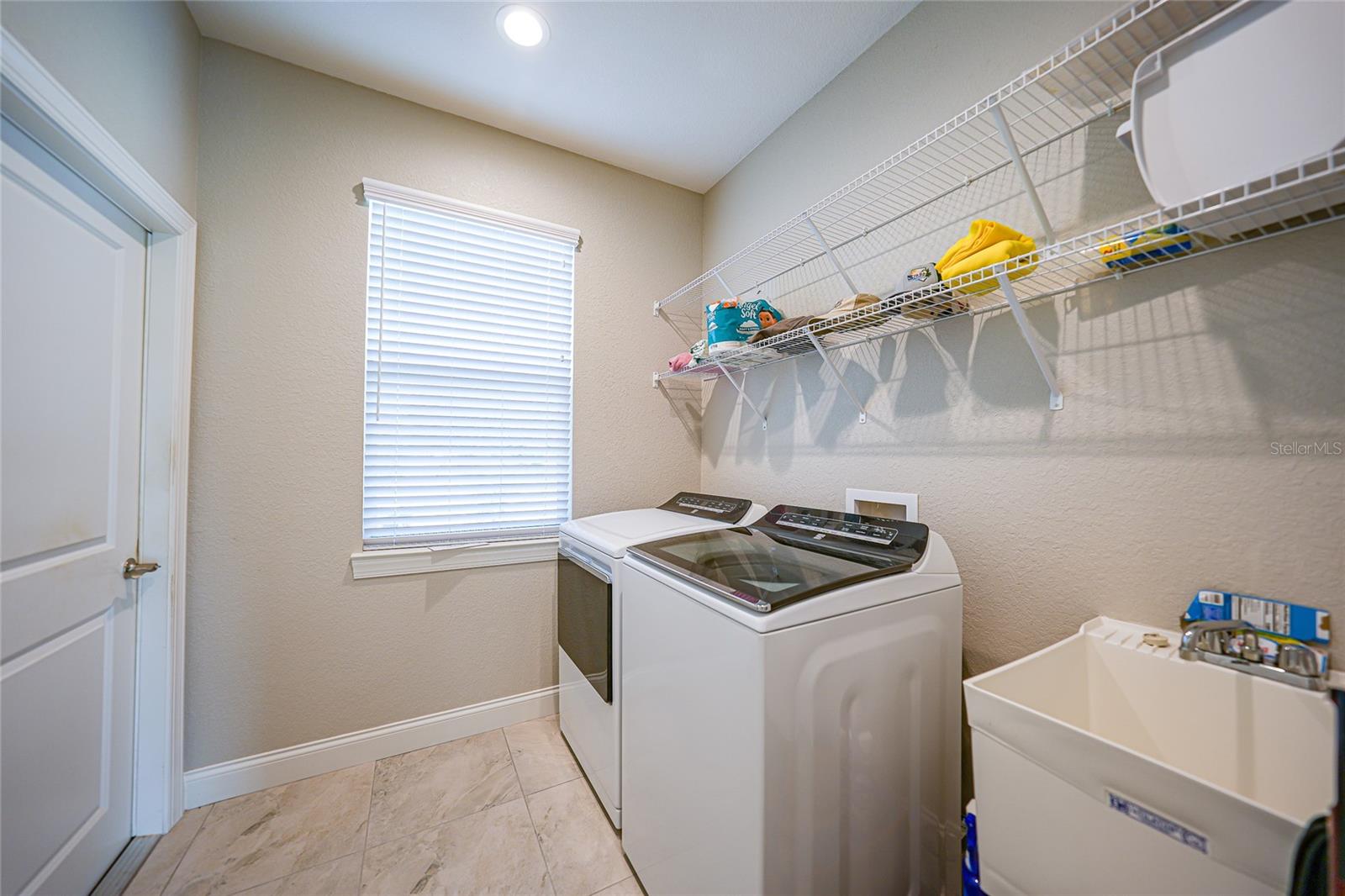 1182 Yorkshire St Property Photo 45