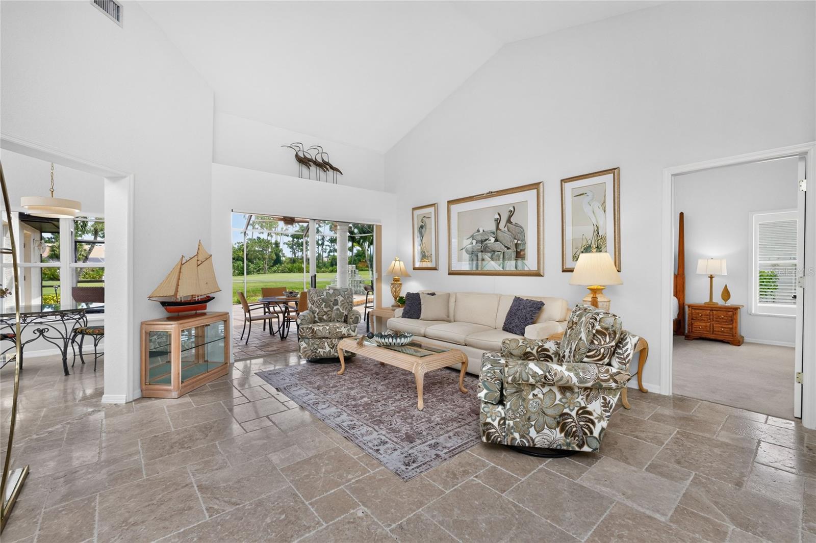 6011 Key Largo Cir Property Photo 13