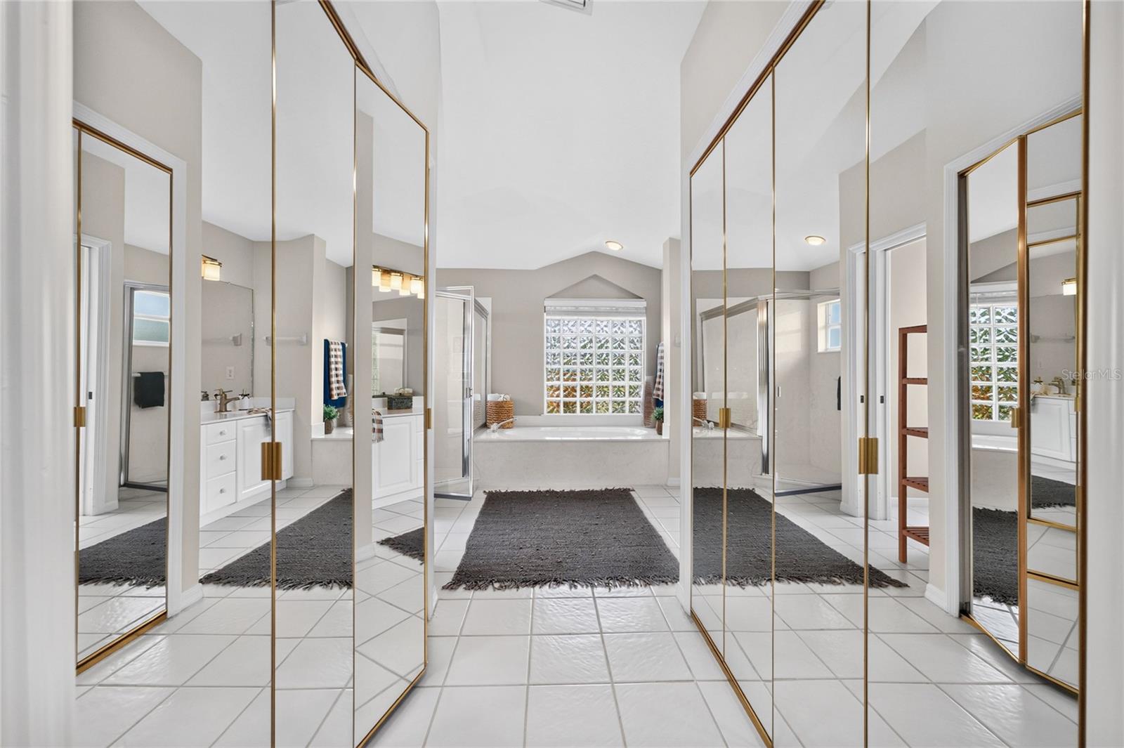 6011 Key Largo Cir Property Photo 39
