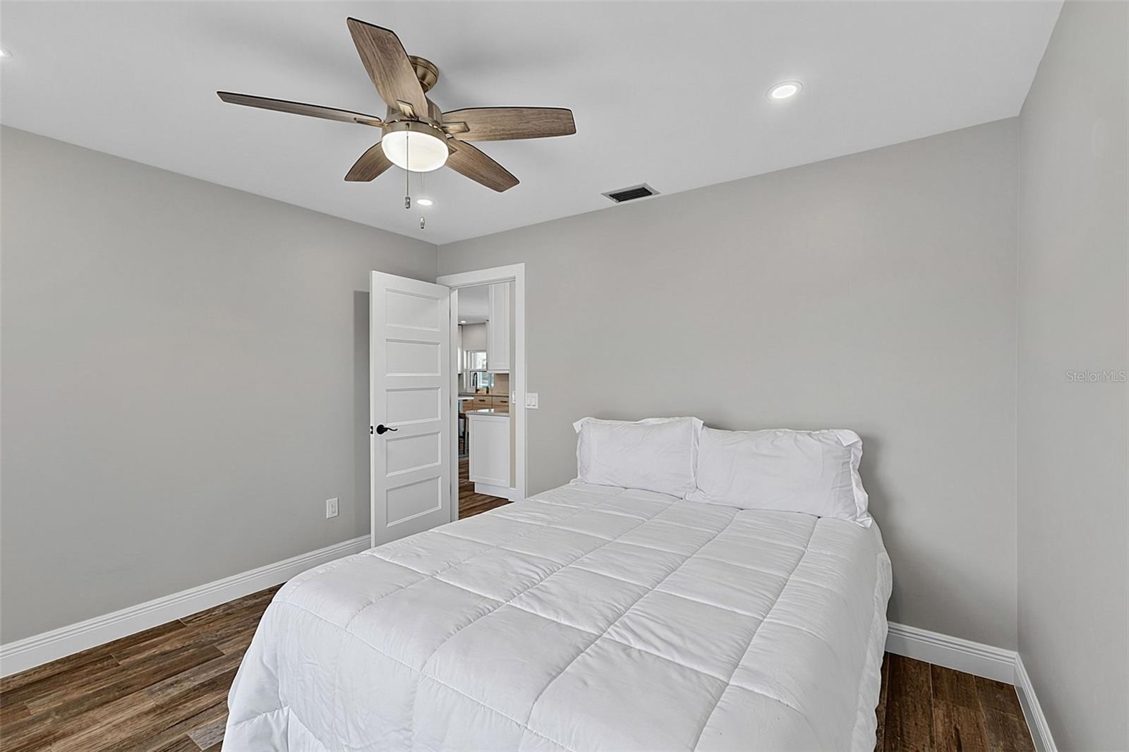 1230 Swan Ct Property Photo 27