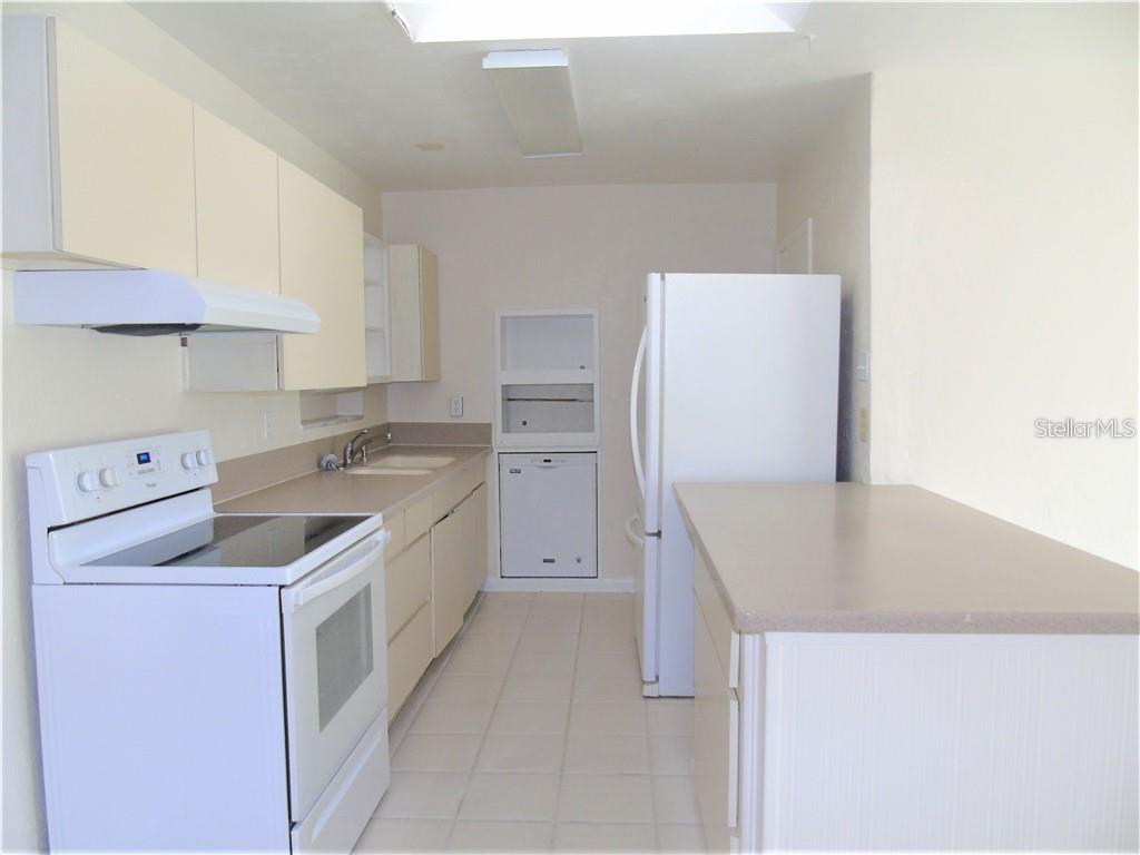 21100 Mcguire Ave Property Photo 6