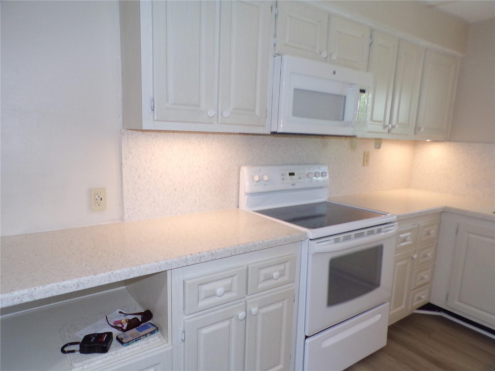 25188 Marion Ave #a-309 Property Photo 7