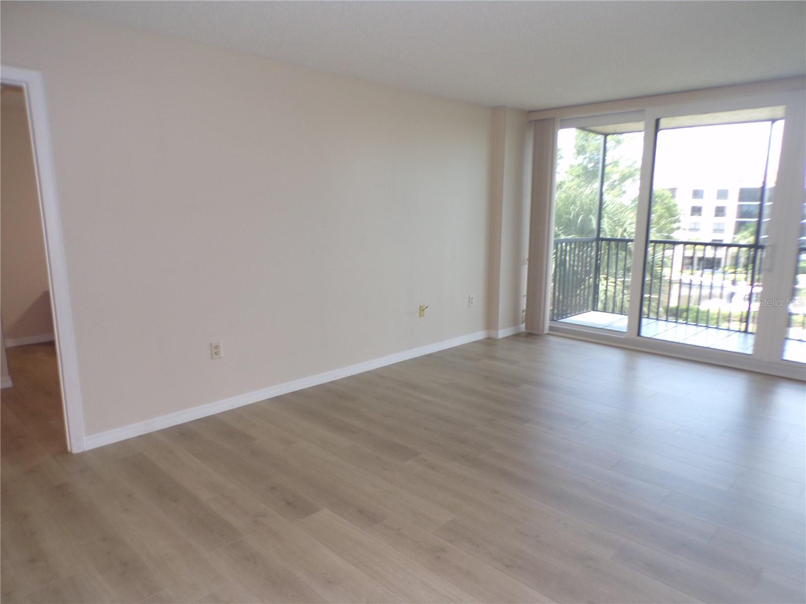 25188 Marion Ave #a-309 Property Photo 13
