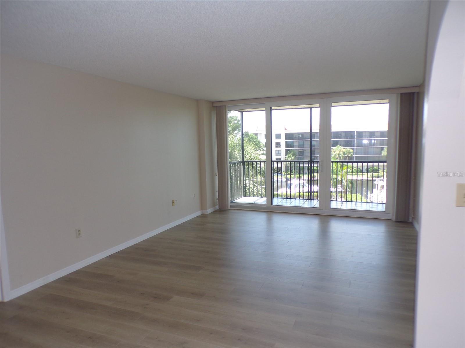 25188 Marion Ave #a-309 Property Photo 14