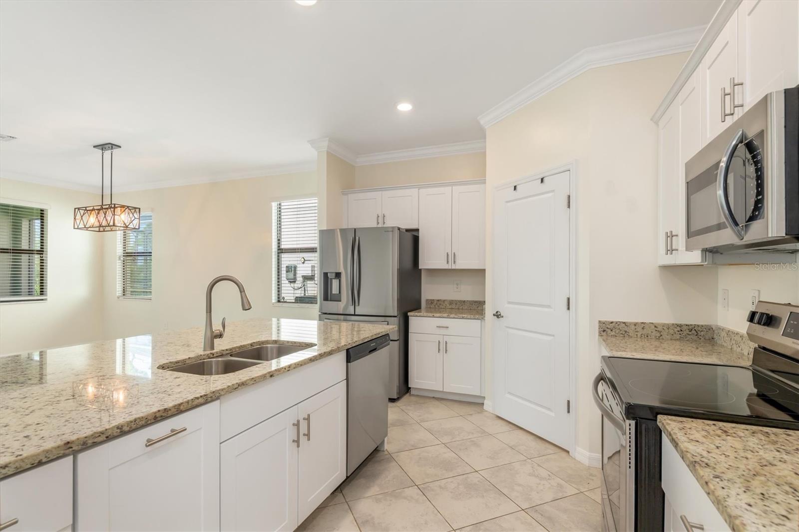 11125 Balfour St Property Photo 7