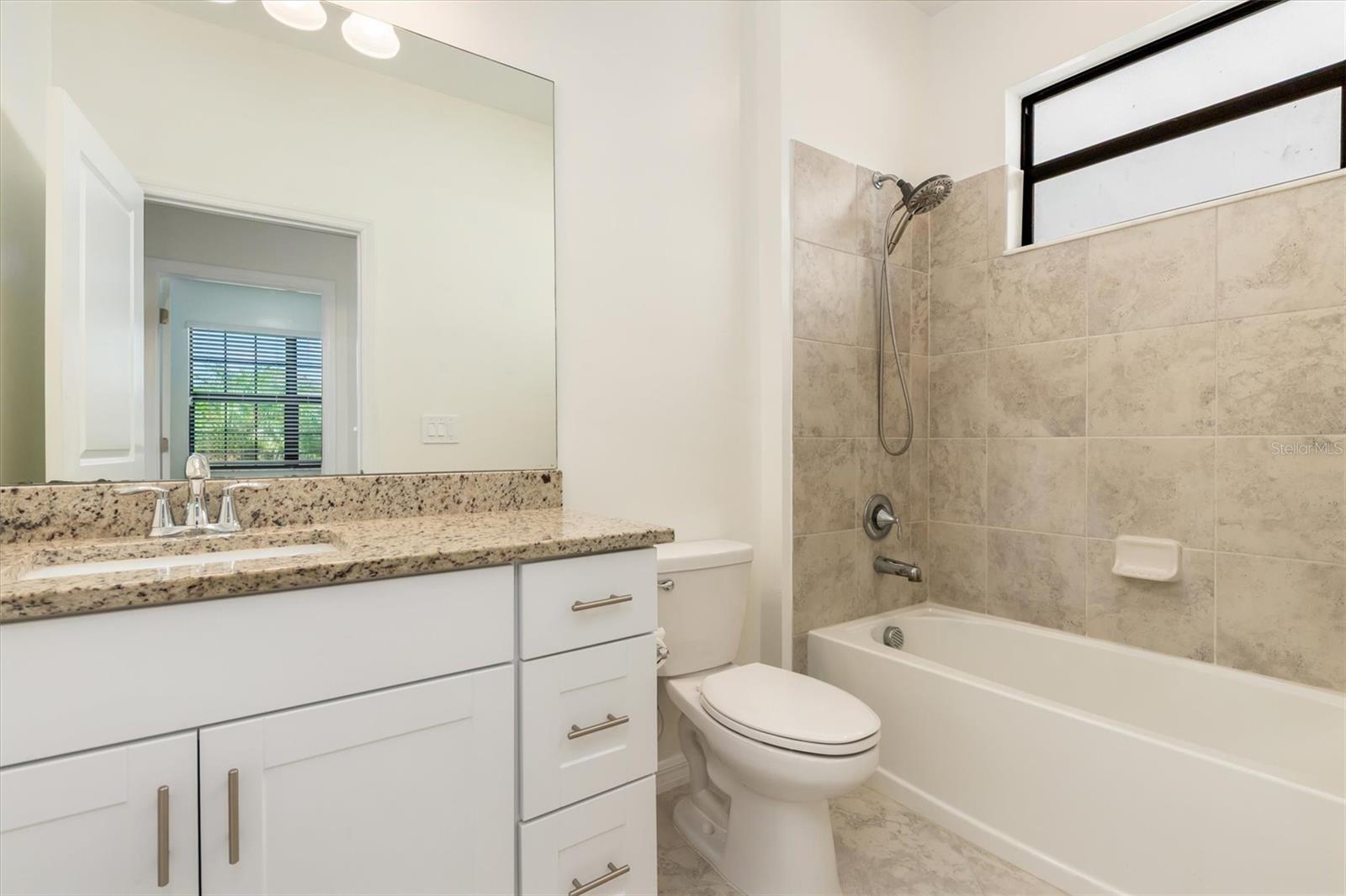 11125 Balfour St Property Photo 22