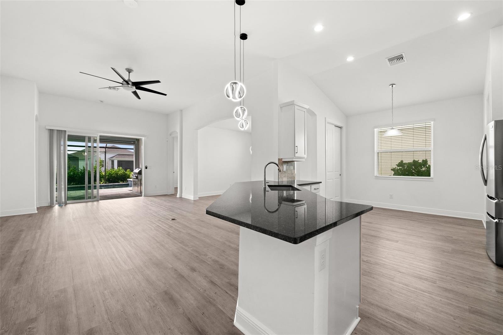 15880 Elina Sky Dr Property Photo 4