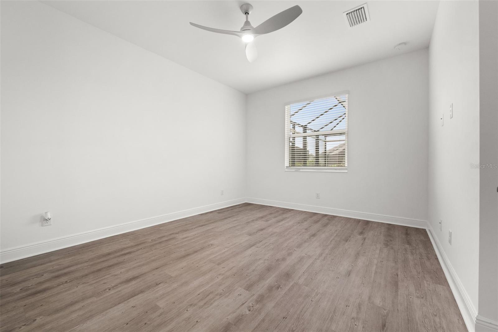 15880 Elina Sky Dr Property Photo 14