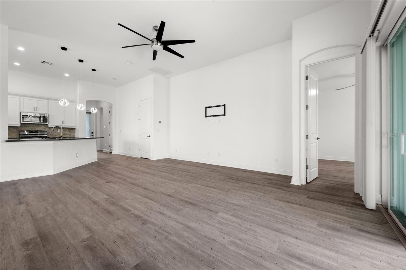 15880 Elina Sky Dr Property Photo 27