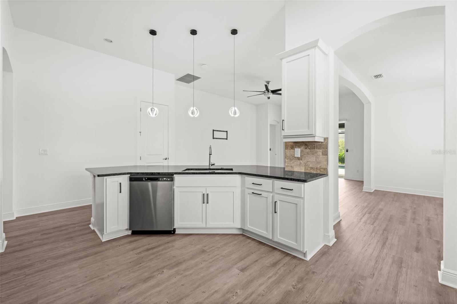 15880 Elina Sky Dr Property Photo 29