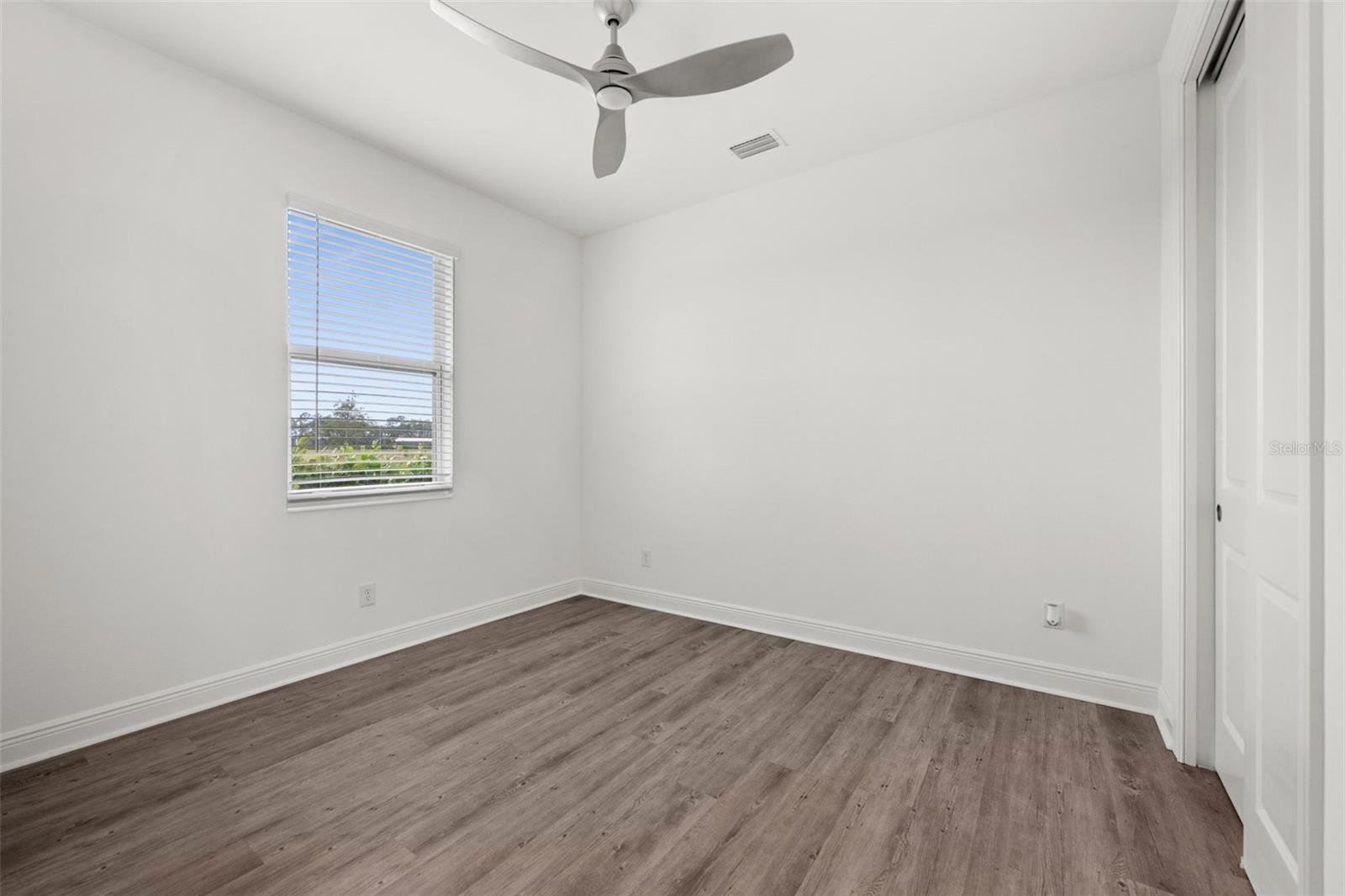 15880 Elina Sky Dr Property Photo 35