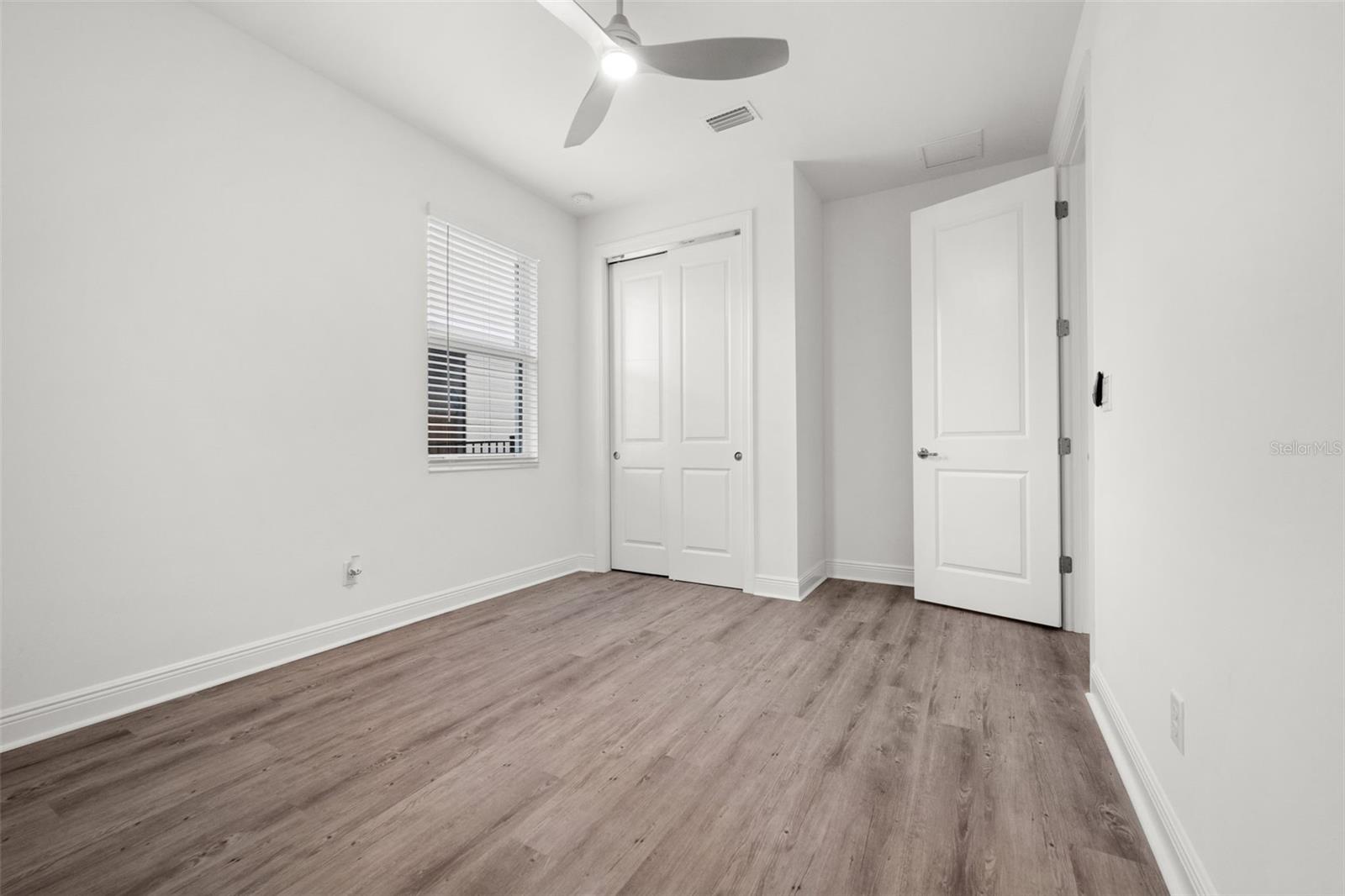 15880 Elina Sky Dr Property Photo 36
