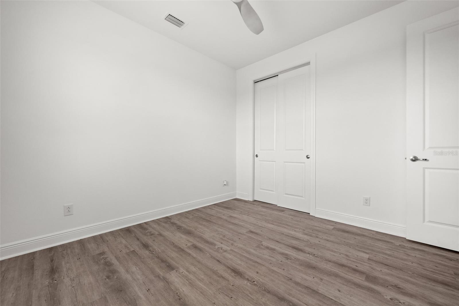 15880 Elina Sky Dr Property Photo 37