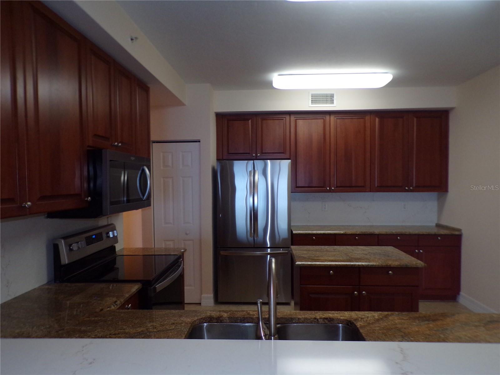 93 Vivante Blvd #9333 Property Photo 7