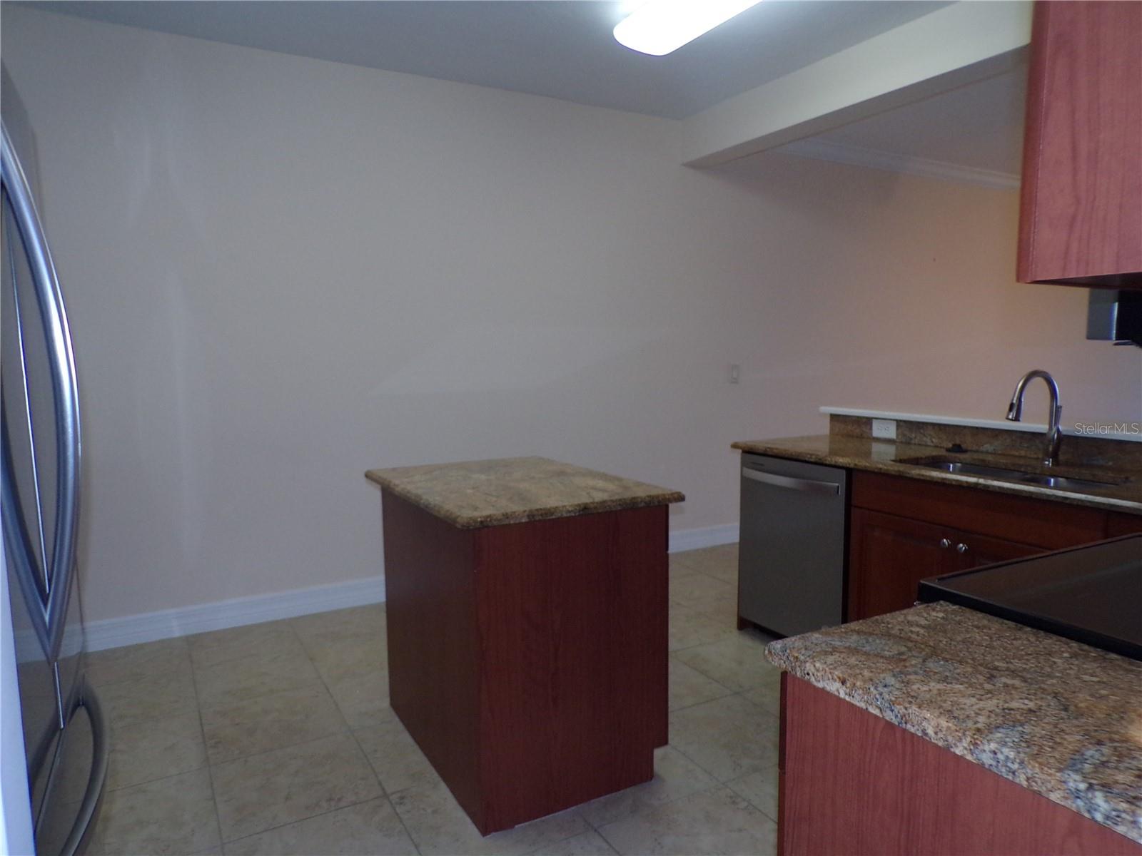93 Vivante Blvd #9333 Property Photo 36