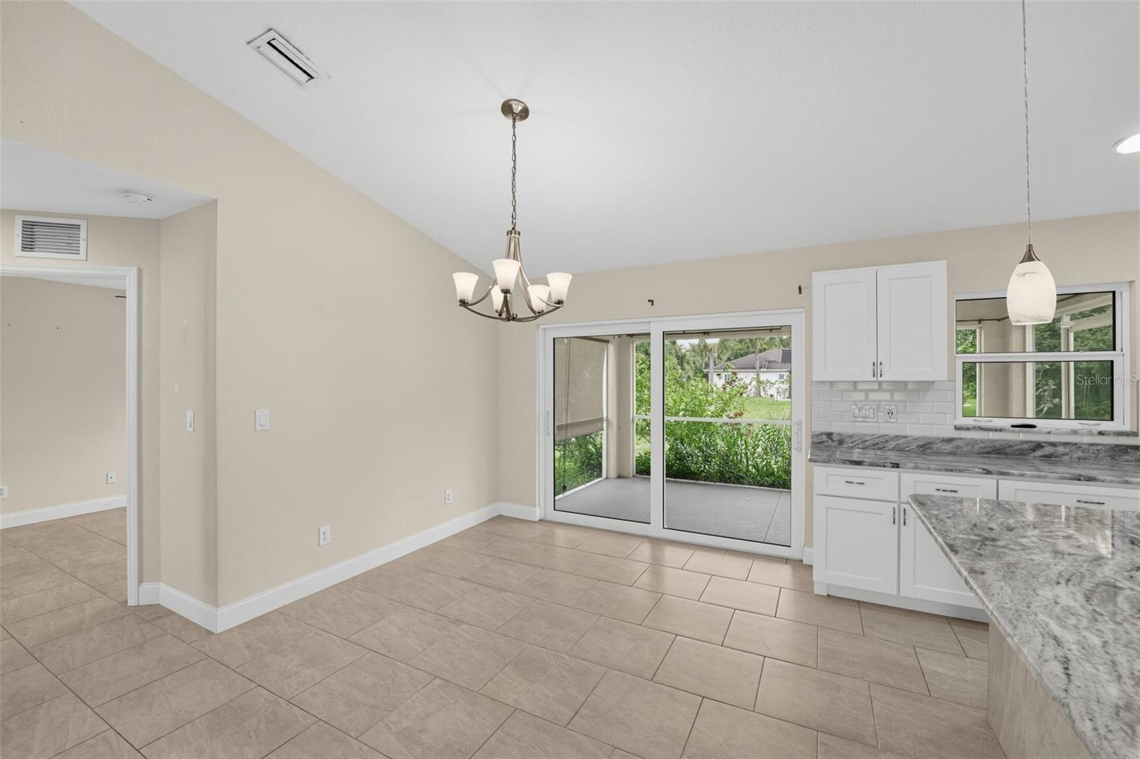 2580 Vogler Ln Property Photo 3