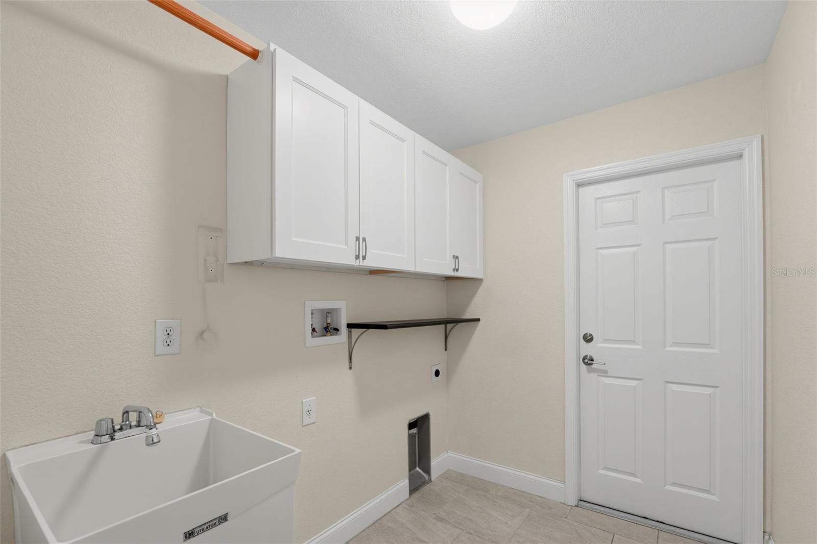 2580 Vogler Ln Property Photo 11