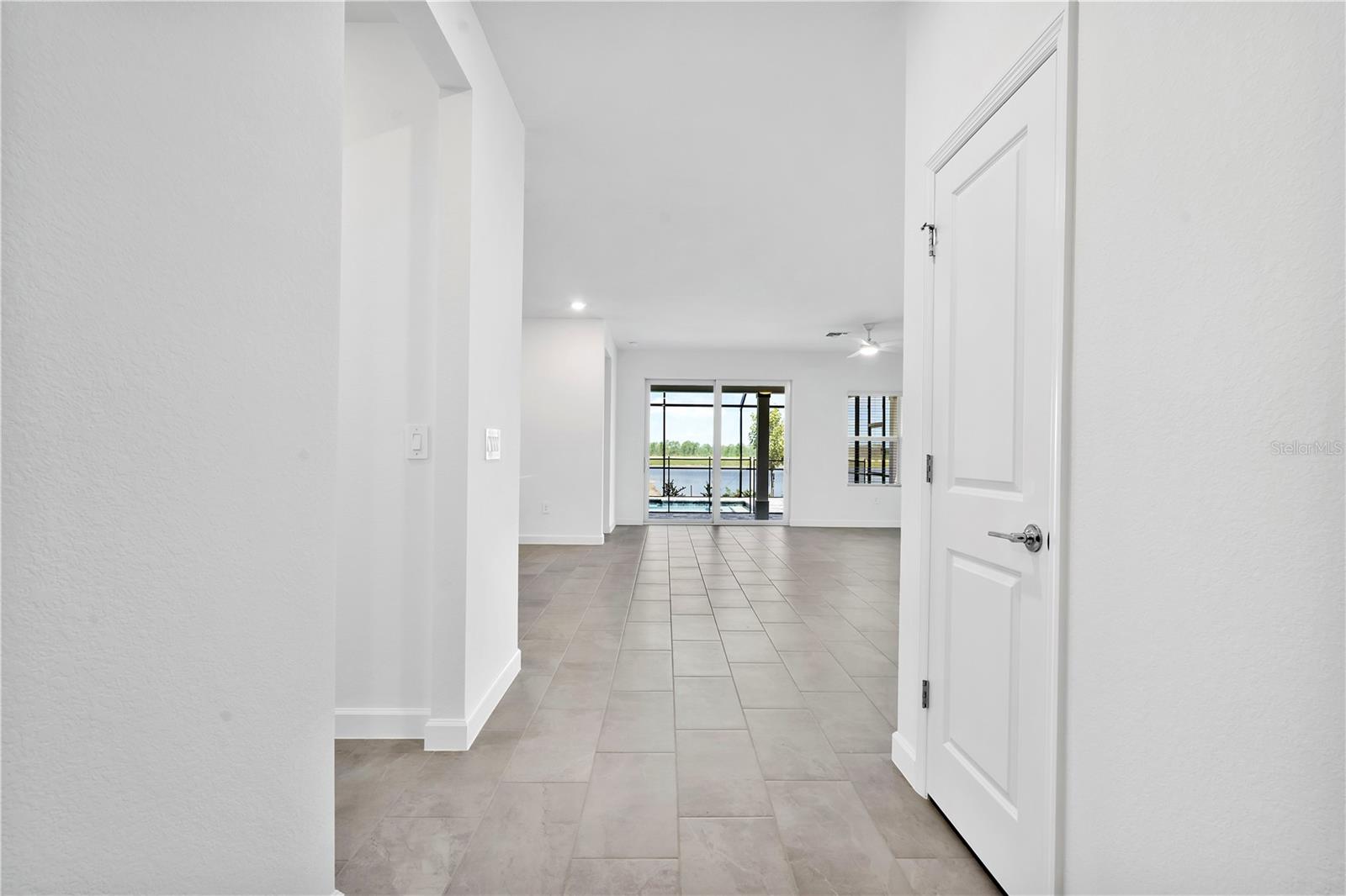 14735 Bluewater Rd Property Photo 6