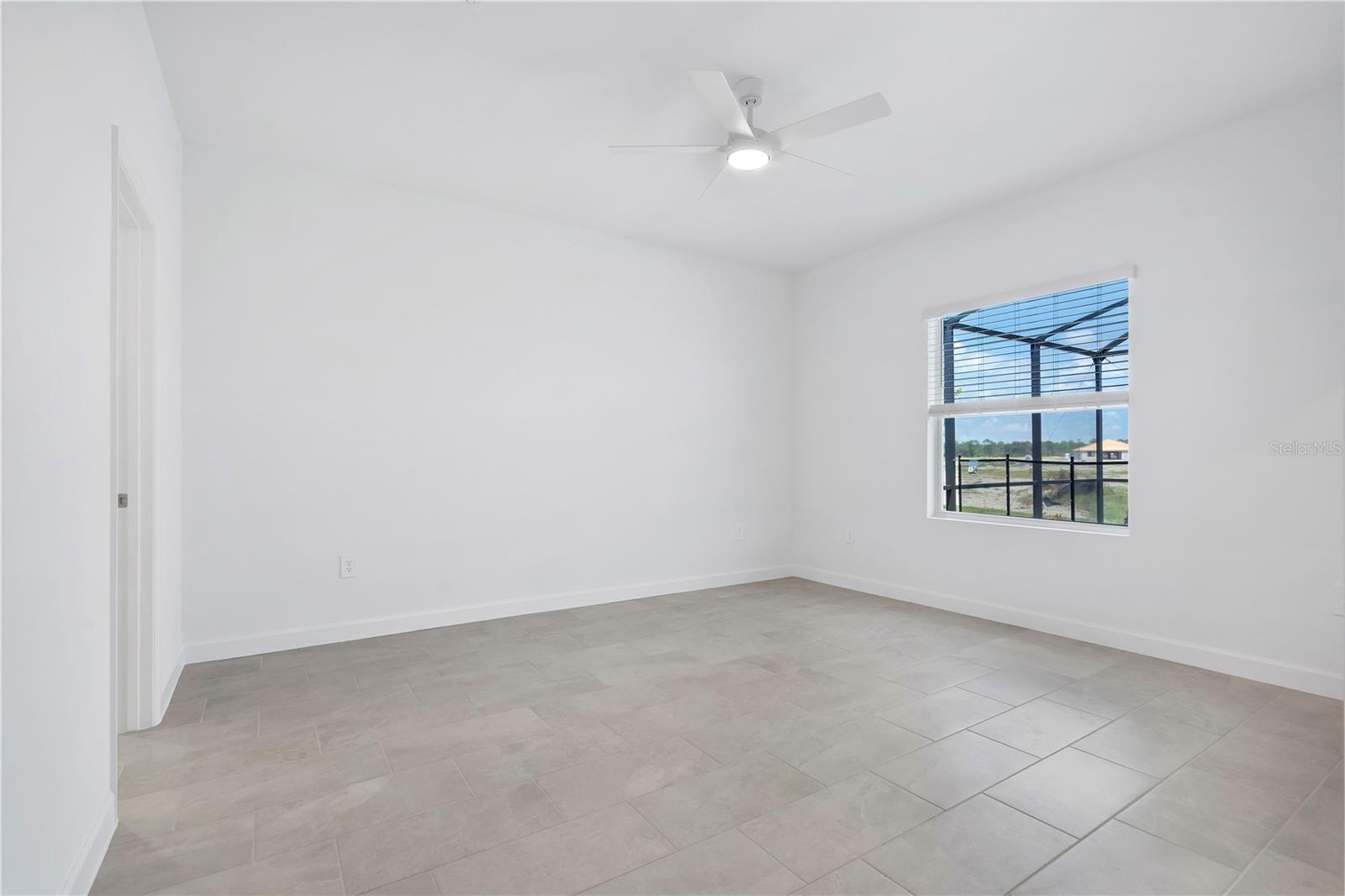 14735 Bluewater Rd Property Photo 14