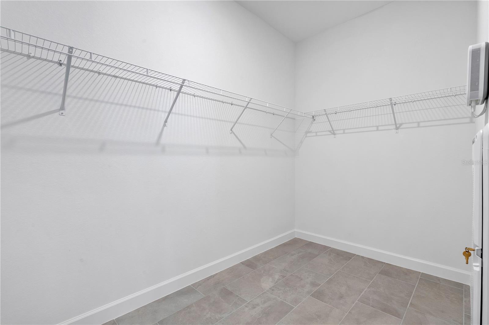 14735 Bluewater Rd Property Photo 17