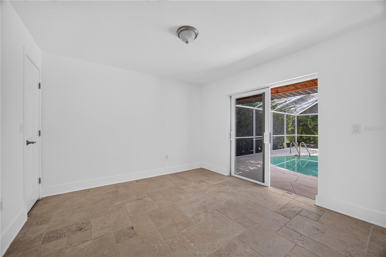 6049 Perthshire Ln Property Photo 32