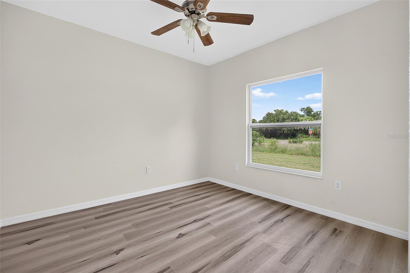 14188 Gables Ave Property Photo 31