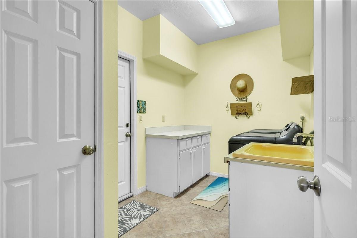 373 Eden Dr Property Photo 37