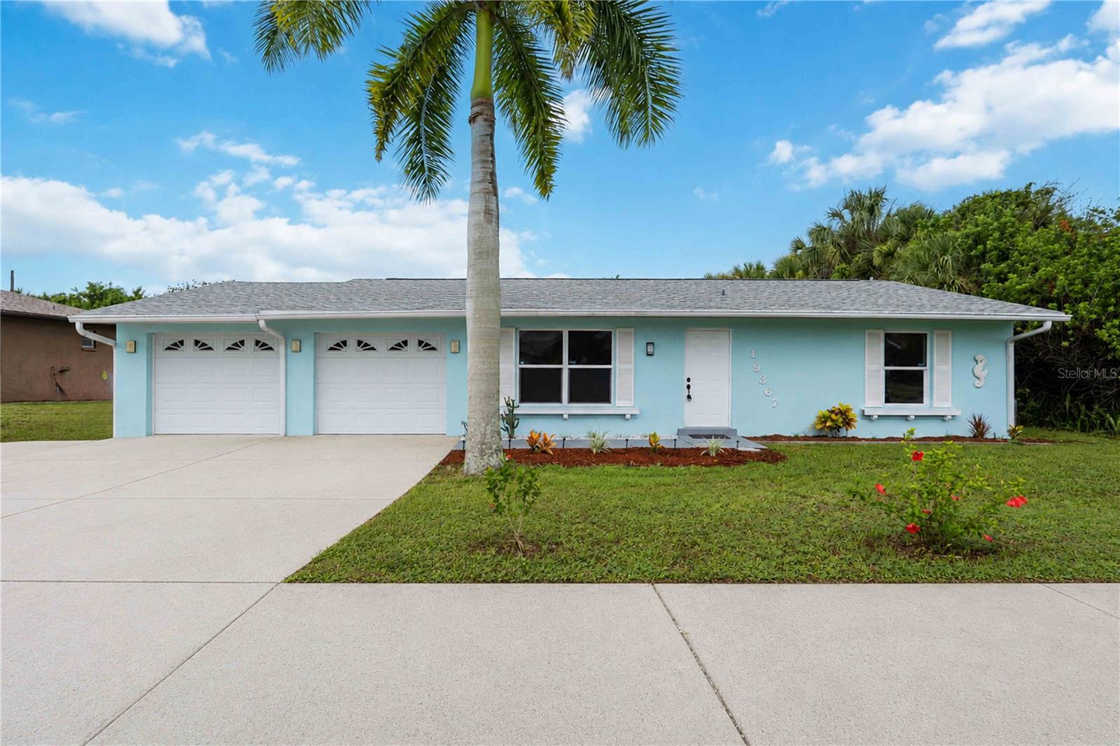 19367 Edgewater Dr Property Photo 1