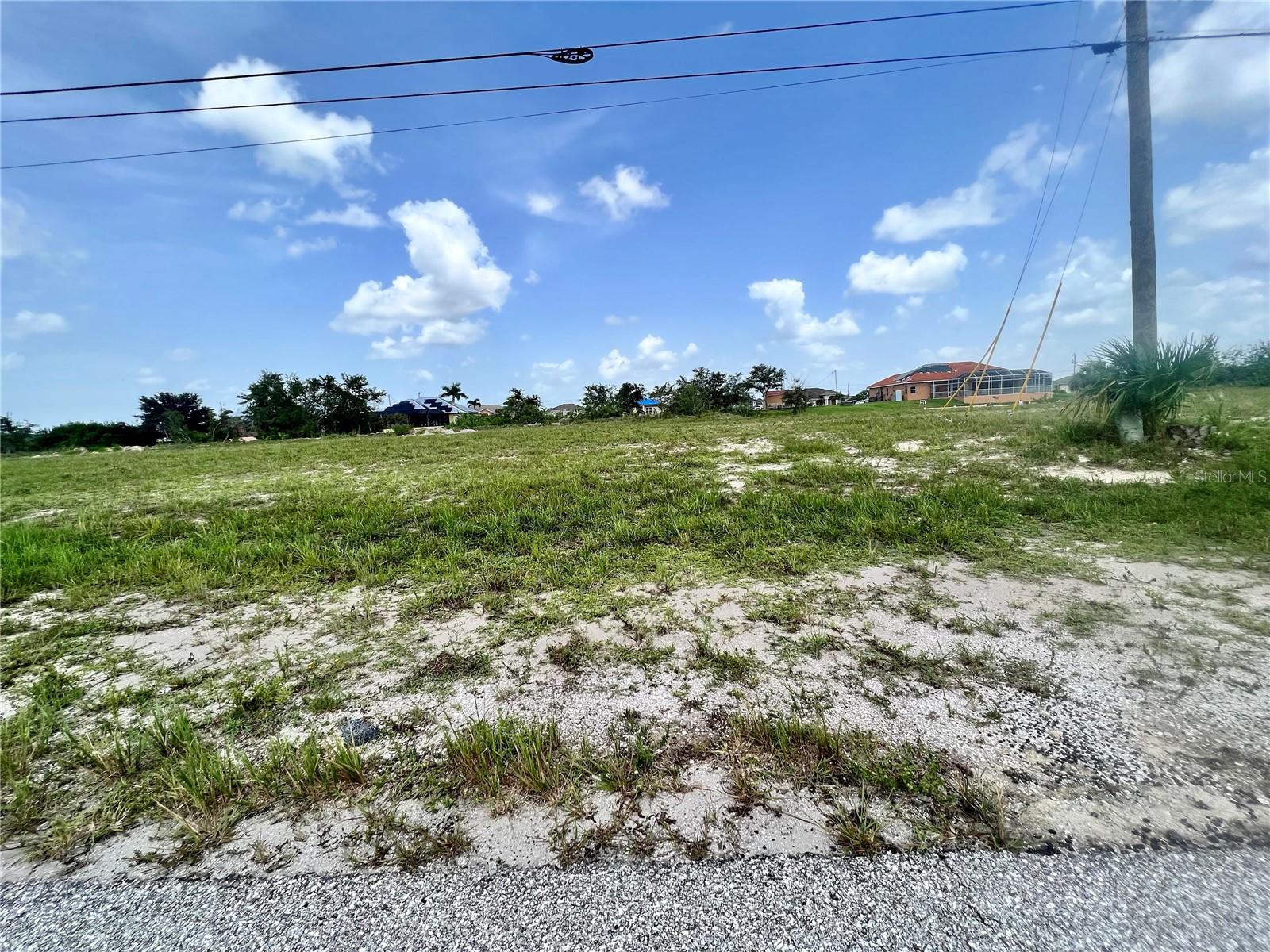 3061 Nw 5th Ave Property Photo 2
