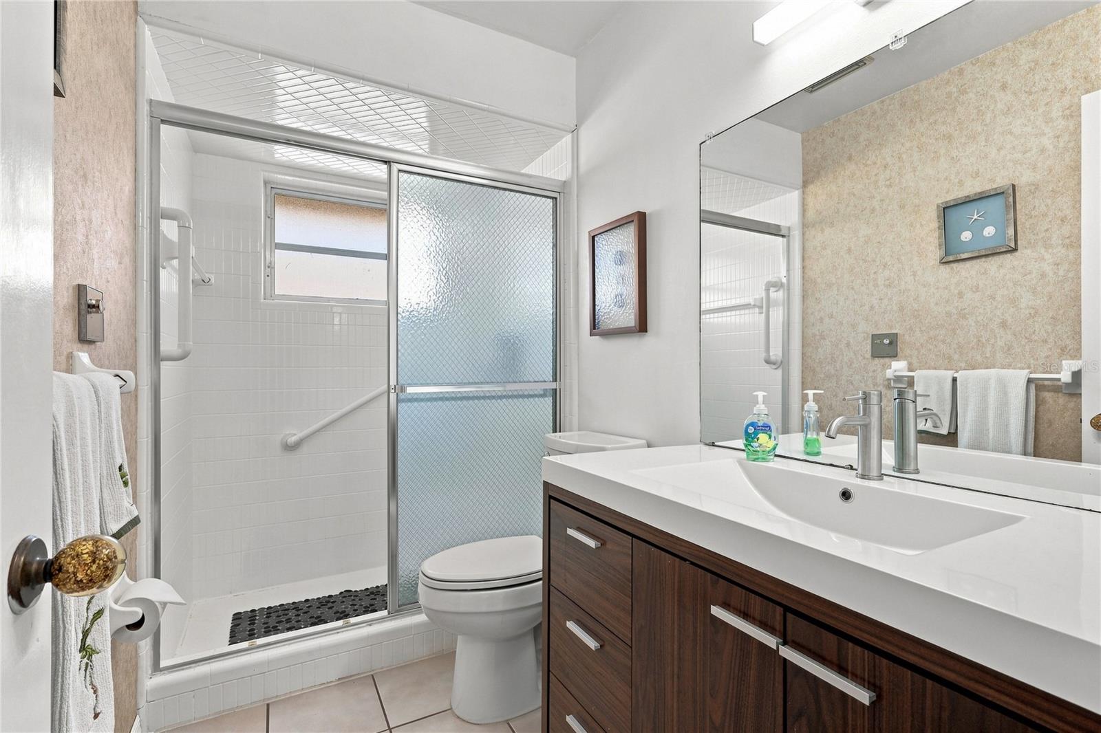 425 Belvedere Ct Property Photo 30