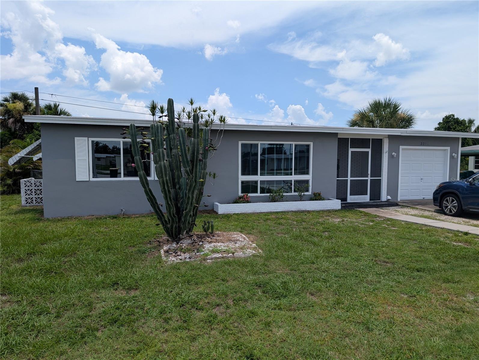 22311 Midway Blvd Property Photo 3
