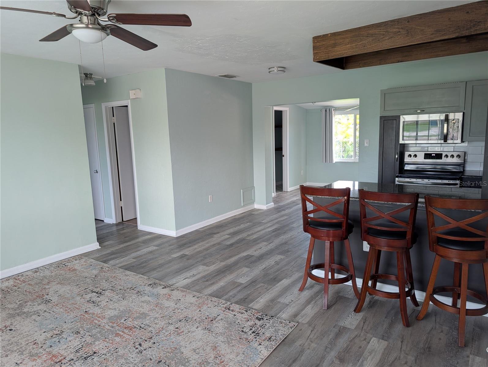 22311 Midway Blvd Property Photo 10